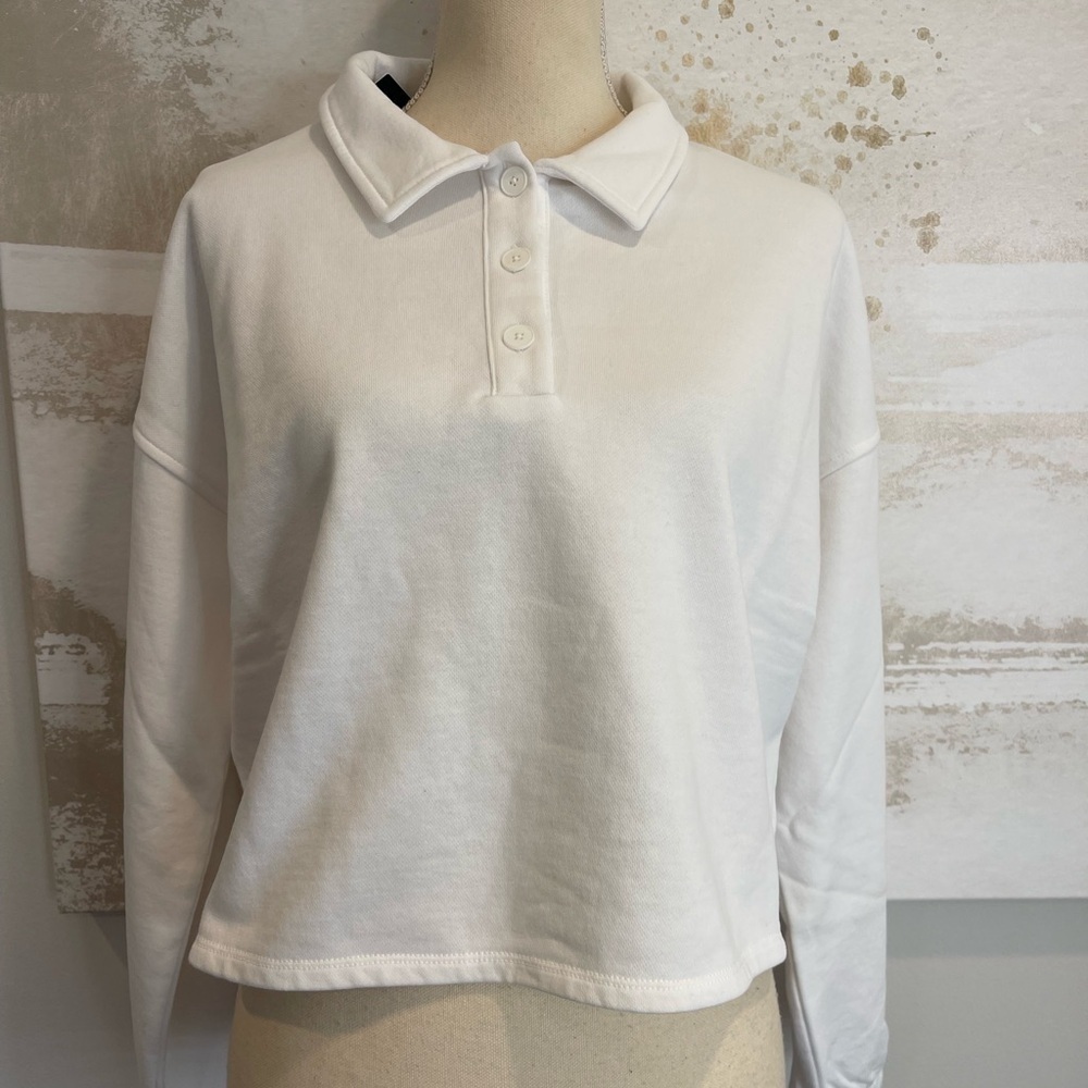Peloton Women’s Polo Sweatshirt Pullover size S NWT White w/Graphic Back - Picture 2 of 6